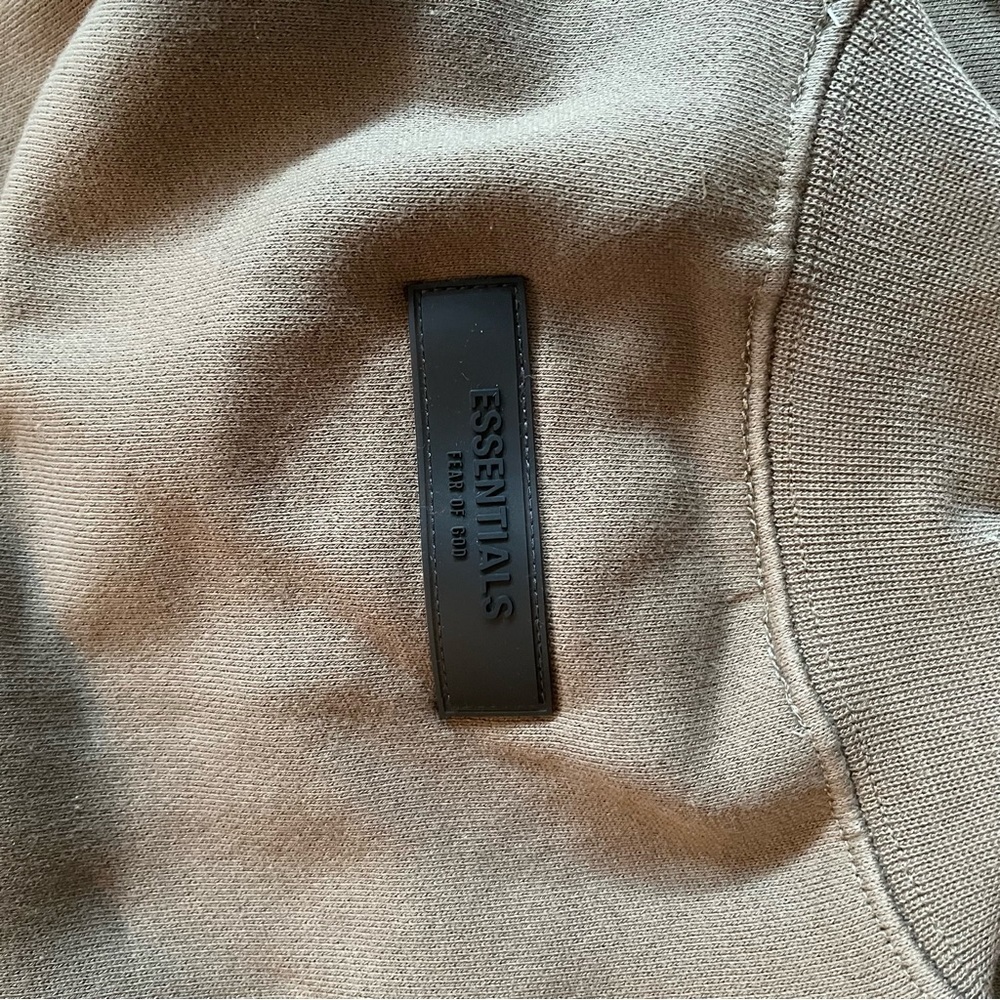 Essential FEAR OF GOD sweat shirts brand new with tag original packing - Picture 5 of 8